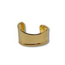 Load image into Gallery viewer, Exclusive design organic Seductive Collection bracelet
