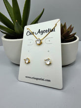 Load image into Gallery viewer, Light point larger diamond cz classic jewelry set
