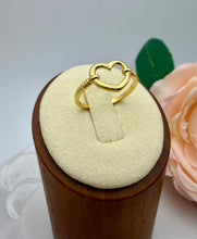 Load image into Gallery viewer, Delicate small open heart ring
