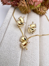 Load image into Gallery viewer, Side small butterfly gold plated jewelry set
