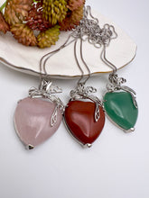 Load image into Gallery viewer, Natural Stone heart shape bow necklace
