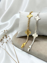 Load image into Gallery viewer, Tify clover details tennis bracelet
