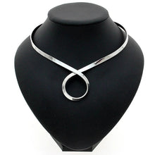 Load image into Gallery viewer, Solid silver plated necklace twisted detail choker
