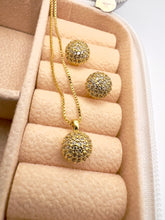 Load image into Gallery viewer, Studded cz half small ball set
