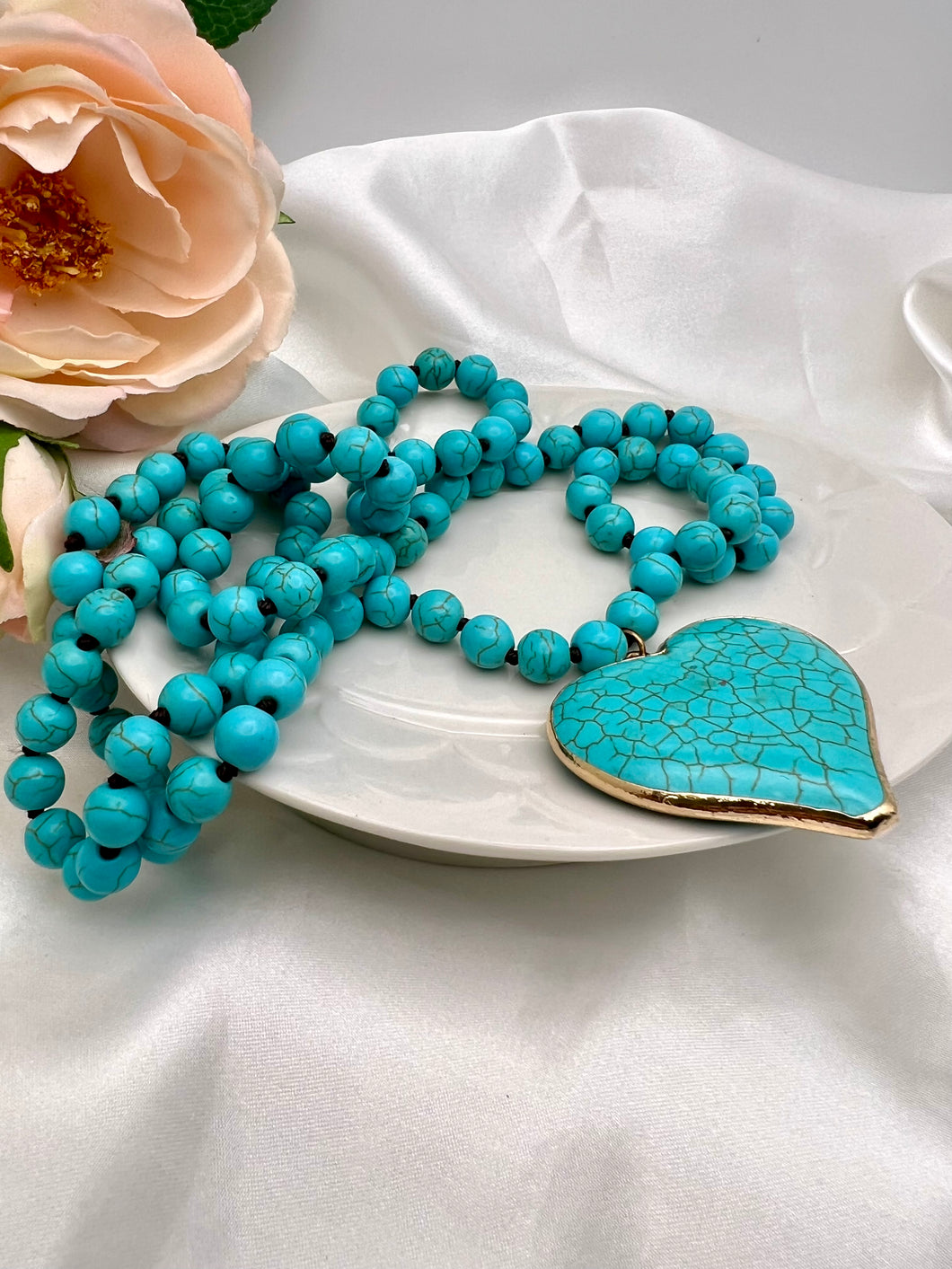 Long natural turquoise big heart pendant necklace