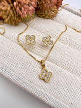 Load image into Gallery viewer, Vany Cley selfsame gold plated jewelry set
