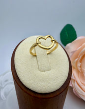Load image into Gallery viewer, Delicate small open heart ring
