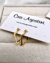 Load image into Gallery viewer, Lightweight diamond-shaped hoop earrings
