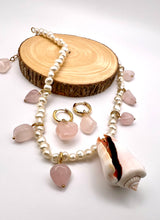 Load image into Gallery viewer, Pink quartzo freshwater pearl and pacific shell set
