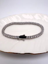 Load image into Gallery viewer, Fine cut small cz side lock Valentina bracelet
