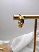 Load image into Gallery viewer, Delicate small Versa inspired hoop earrings
