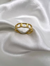 Load image into Gallery viewer, Link chain wedding ring
