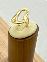 Load image into Gallery viewer, Oval open organic ring
