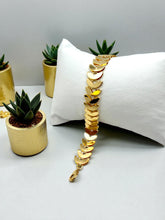 Load image into Gallery viewer, Wide fish scale bracelet
