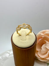 Load image into Gallery viewer, Luxury ring famous navete and cz links
