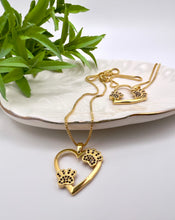 Load image into Gallery viewer, Pet mom heart necklace
