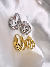 Load image into Gallery viewer, Basic 3-ring hoop earrings
