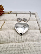 Load image into Gallery viewer, Golden heart pendant with studded heart detail set
