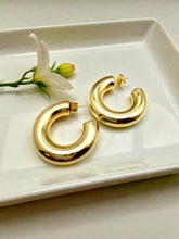 Load image into Gallery viewer, Large chunky polished hoop earrings
