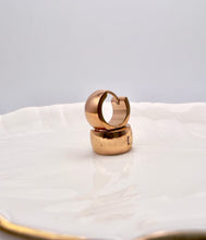 Load image into Gallery viewer, Plain wide basic rose gold plated hoop earrings
