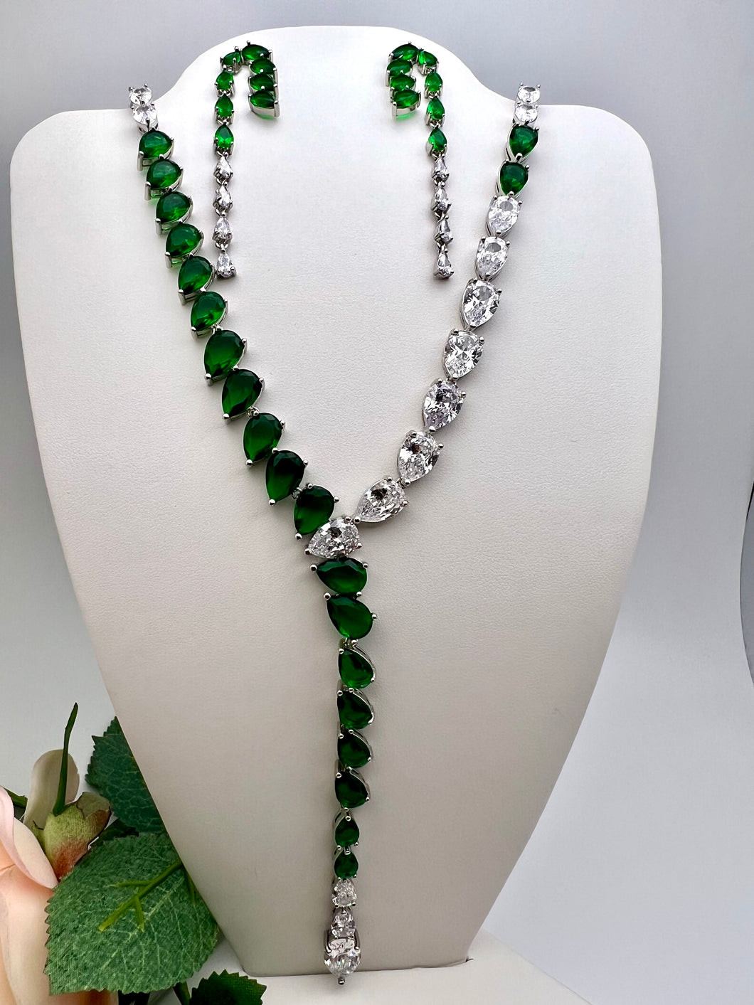 Two-tone crystal tie-style Valentina Collection necklace