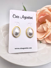 Load image into Gallery viewer, Gold plated oval pearl earrings

