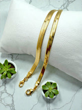 Load image into Gallery viewer, Classic ribbon 4mm bracelet
