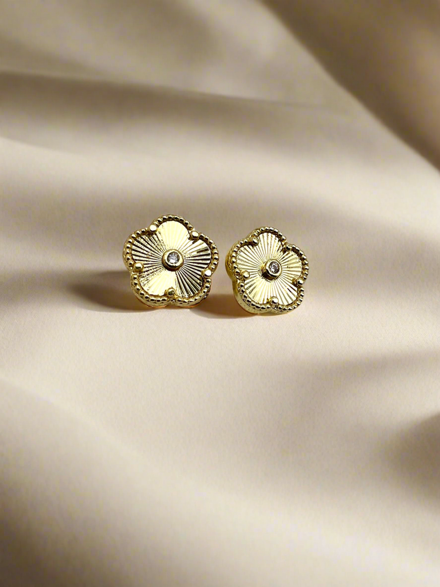 Lucky clover cz in the middle earrings