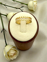 Load image into Gallery viewer, Lace design delicate ring
