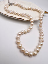 Load image into Gallery viewer, Classic freshwater 8 mm pearl necklace
