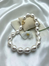 Load image into Gallery viewer, Large baroque pearl choker necklace
