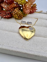 Load image into Gallery viewer, Golden heart pendant with studded heart detail set
