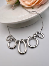 Load image into Gallery viewer, Hollow oval silver pendants necklace
