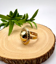 Load image into Gallery viewer, Button ring silver and gold plated
