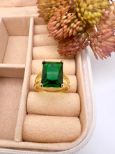 Load image into Gallery viewer, Square fine cut crystal Seductive Collection ring
