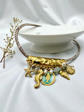 Load image into Gallery viewer, Organic ocean Style leather necklace
