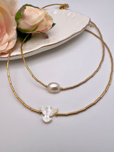 Load image into Gallery viewer, Gold plated straw necklace with detail
