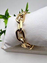 Load image into Gallery viewer, Gold chunky paper clip link bracelet
