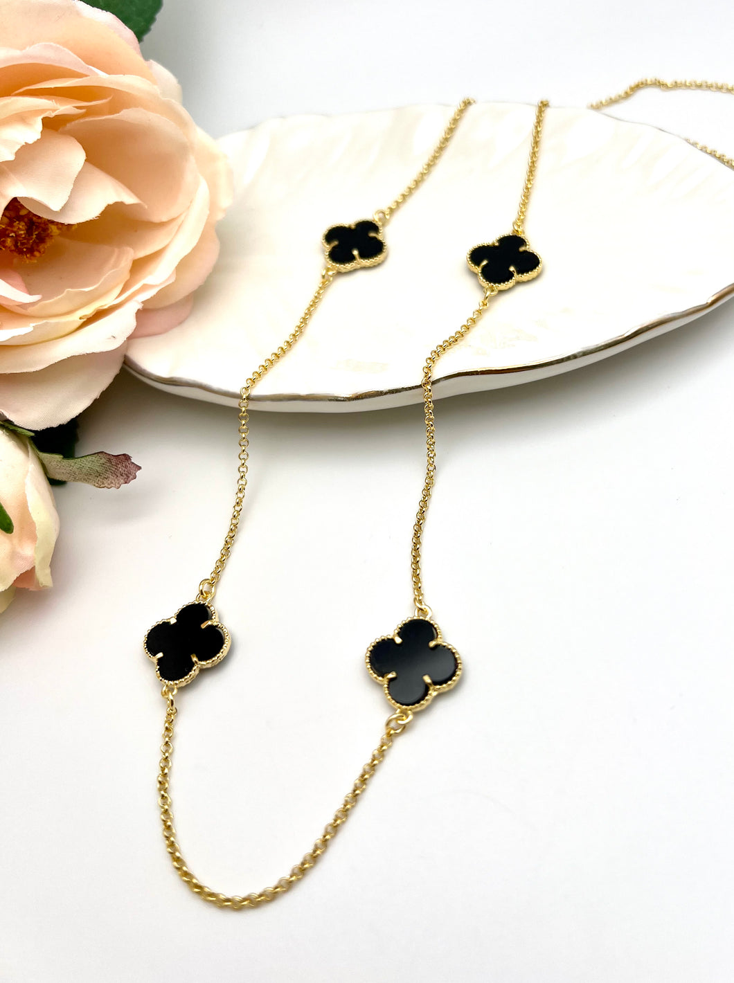 Clover flat VC long necklace