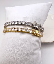 Load image into Gallery viewer, Cz diamond 4mm bracelet with lock clasp
