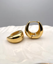 Load image into Gallery viewer, Sleek bold teardrop gold plated hoop earrings
