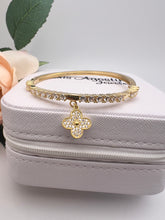 Load image into Gallery viewer, Fine zirconia bracelet with studded VC pendant
