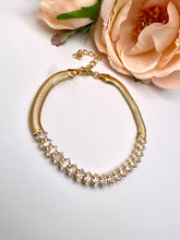 Load image into Gallery viewer, German thread and crystal navettes bracelet
