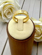 Load image into Gallery viewer, Inspired Carryer ring row of cz
