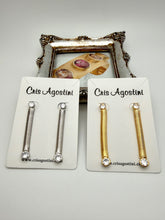 Load image into Gallery viewer, Snake chain with two zirconias earrings
