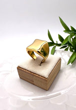 Load image into Gallery viewer, Rectangular classic ring
