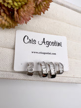 Load image into Gallery viewer, Set of 2 Rhodium-plated hoop earrings made with zirconia baguettes
