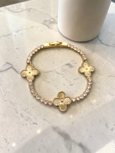 Load image into Gallery viewer, Tify clover details tennis bracelet
