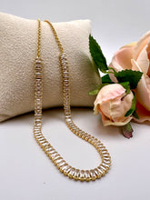Load image into Gallery viewer, Choker baguette 2x4 small link necklace
