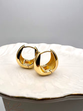 Load image into Gallery viewer, Sleek bold teardrop gold plated hoop earrings
